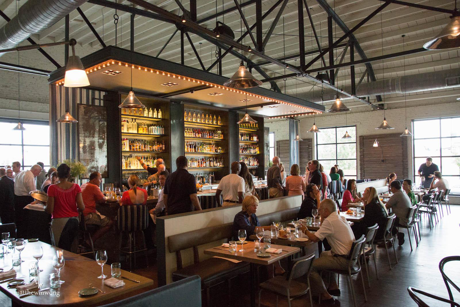 A busy restaurant dining room